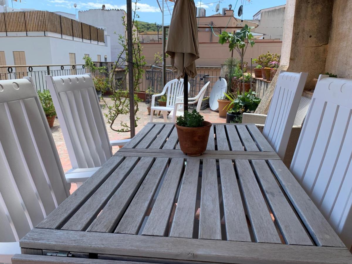 Notaria-Apartamento Y Estudio En Casco Antiguo, Al Lado De Playa, Rambla Y Monasterio, Con Acceso A Terraza Ajardinada Sant Feliu de Guíxols Luaran gambar