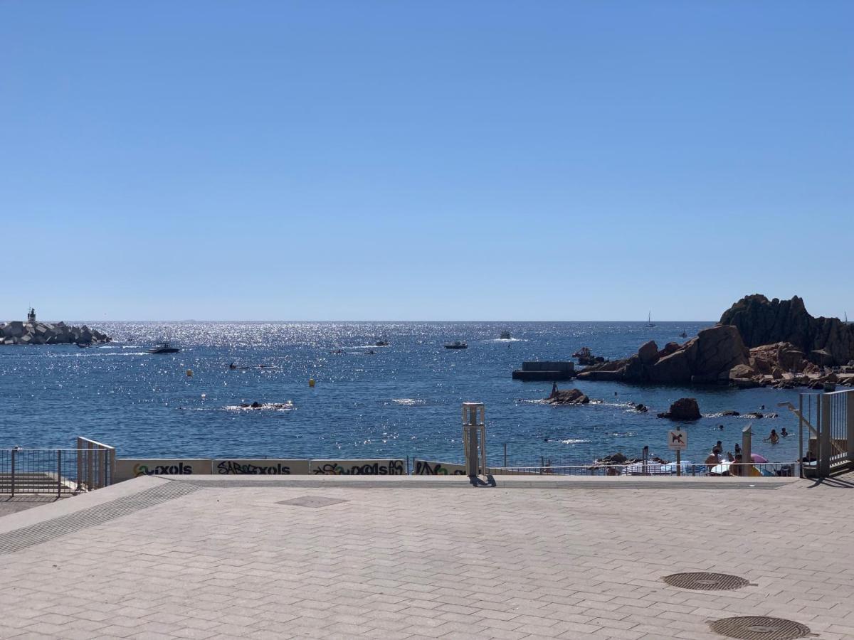Notaria-Apartamento Y Estudio En Casco Antiguo, Al Lado De Playa, Rambla Y Monasterio, Con Acceso A Terraza Ajardinada Sant Feliu de Guíxols Luaran gambar