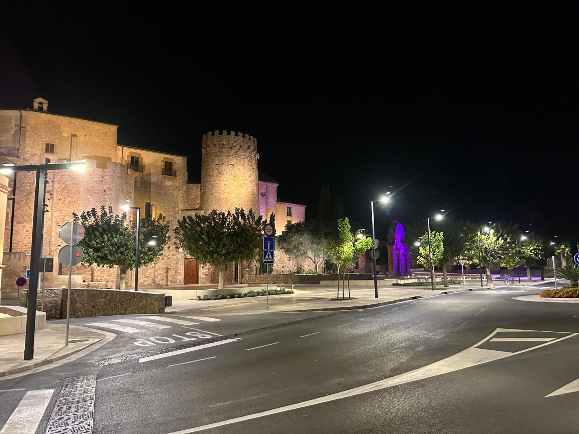 Notaria-Apartamento Y Estudio En Casco Antiguo, Al Lado De Playa, Rambla Y Monasterio, Con Acceso A Terraza Ajardinada Sant Feliu de Guíxols Luaran gambar